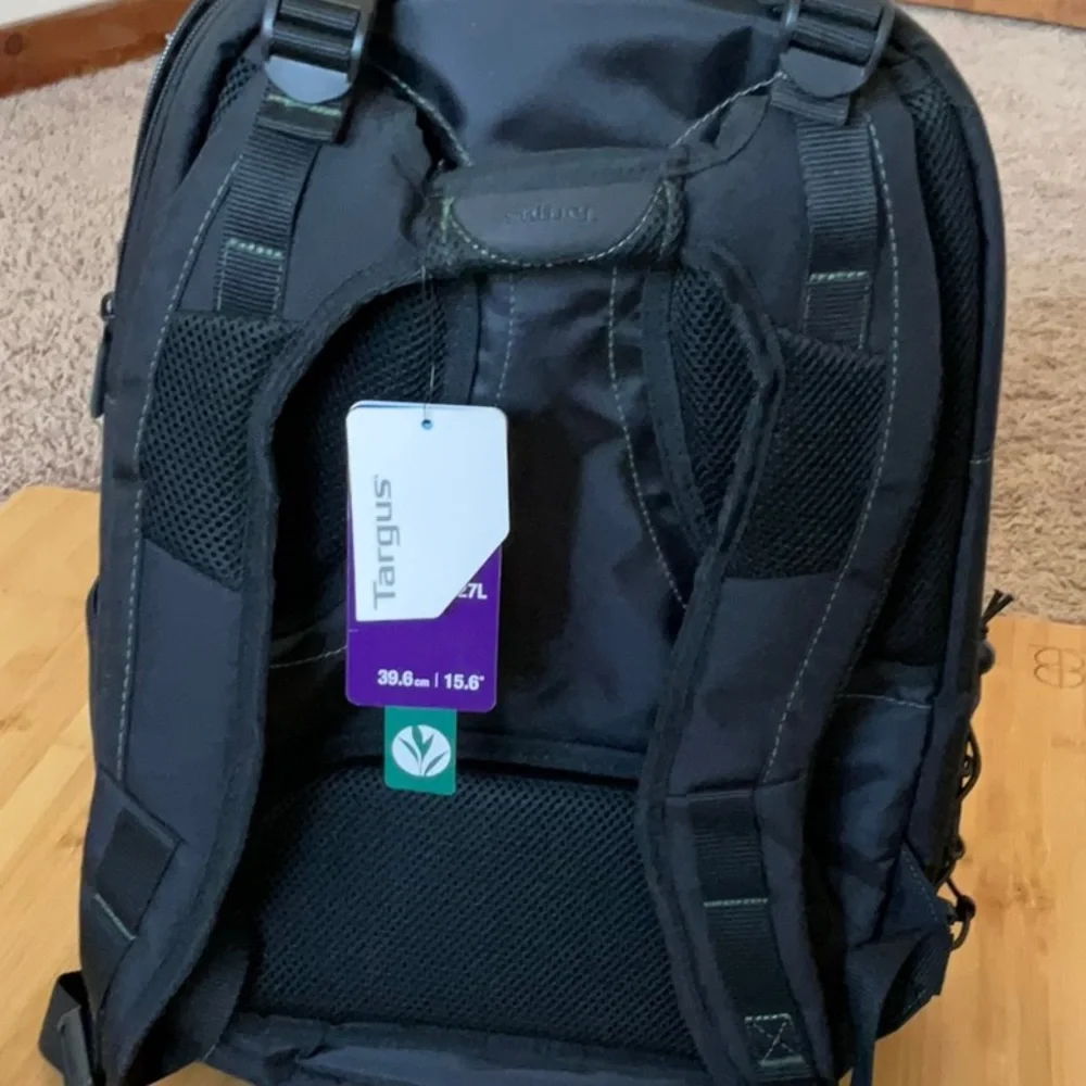 Targus 27L Spruce EcoSmart Travel Laptop Backpack. NWT.